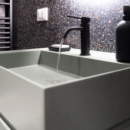 Reverse Art Couette-café Vasto