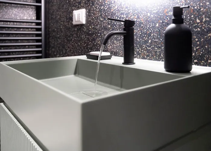 Reverse Art Bed & Breakfast Vasto