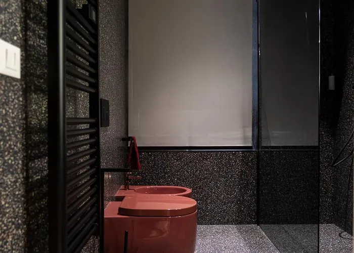 Reverse Art Bed & Breakfast