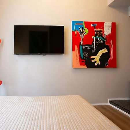 Reverse Art * ואסטו