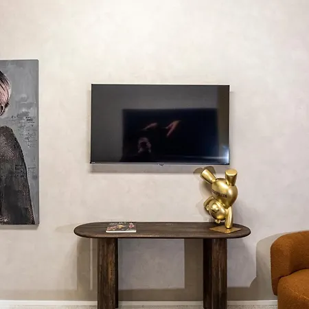 Reverse Art