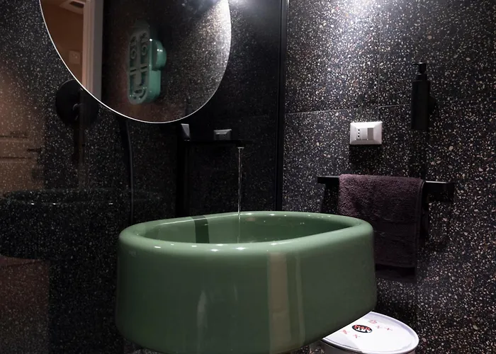 Reverse Art Bed & Breakfast Vasto